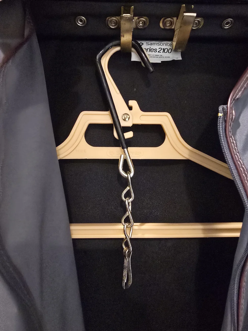 Vintage Samsonite Series 2100 Garment Bag Suit Travel Bag Lock Key Strap 45